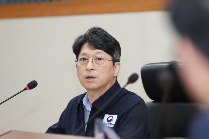 홍지선 제2차관 구로 철도교통관제센터 찾아 여름철 재난 대비 철도안전점검 - 포토이미지